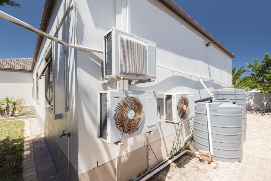 4 Bedroom Property for Sale in Country Club Western Cape